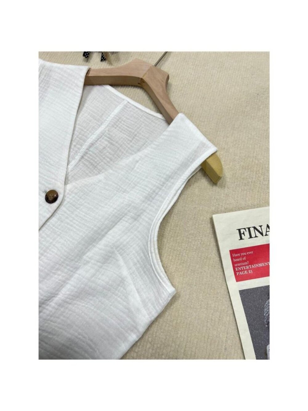 Textured Button-Down Vest - Picture 6 of 8
